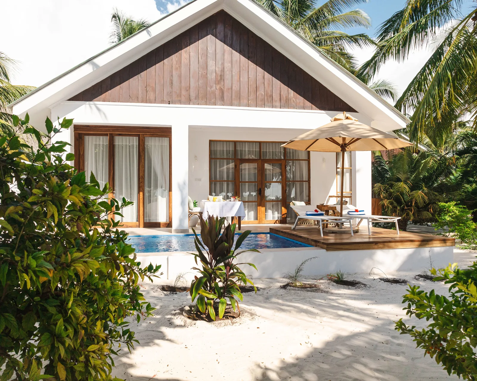 Kisiwa on the Beach exterior